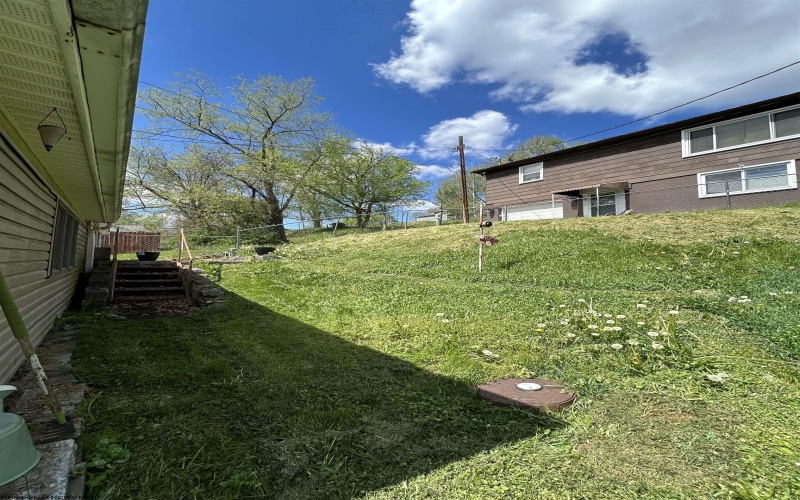 600 Limestone Road, Clarksburg, West Virginia 26301, 2 Bedrooms Bedrooms, 5 Rooms Rooms,1 BathroomBathrooms,Single Family Detached,For Sale,Limestone,10164344