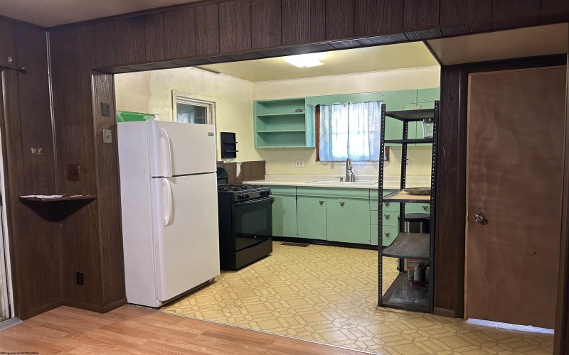 600 Limestone Road, Clarksburg, West Virginia 26301, 2 Bedrooms Bedrooms, 5 Rooms Rooms,1 BathroomBathrooms,Single Family Detached,For Sale,Limestone,10164344