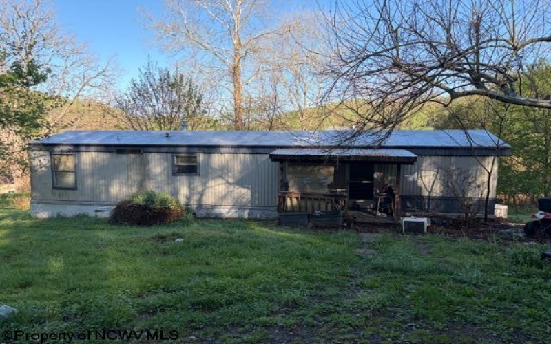 374 Saylor Road, Morgantown, West Virginia 26501, 2 Bedrooms Bedrooms, 4 Rooms Rooms,1 BathroomBathrooms,Single Family Detached,For Sale,Saylor,10164352