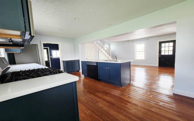 1255 Montrose Avenue, Morgantown, West Virginia 26505, 3 Bedrooms Bedrooms, 6 Rooms Rooms,2 BathroomsBathrooms,Single Family Detached,For Sale,Montrose,10164355