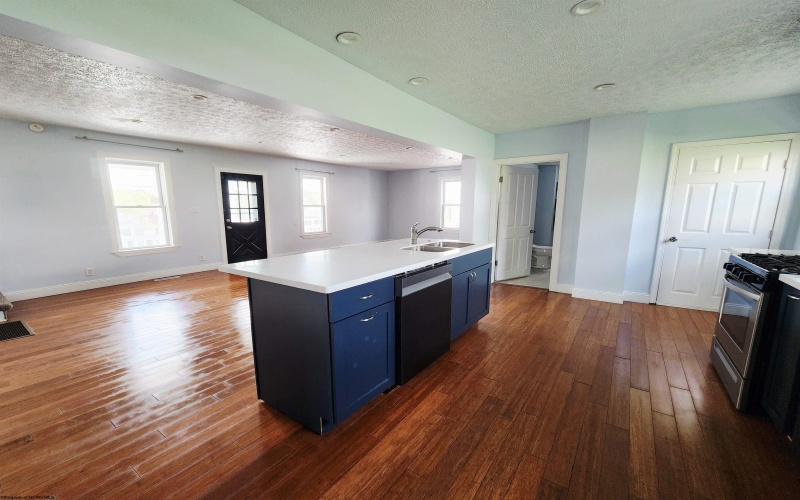 1255 Montrose Avenue, Morgantown, West Virginia 26505, 3 Bedrooms Bedrooms, 6 Rooms Rooms,2 BathroomsBathrooms,Single Family Detached,For Sale,Montrose,10164355