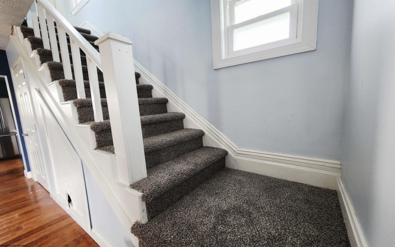 1255 Montrose Avenue, Morgantown, West Virginia 26505, 3 Bedrooms Bedrooms, 6 Rooms Rooms,2 BathroomsBathrooms,Single Family Detached,For Sale,Montrose,10164355