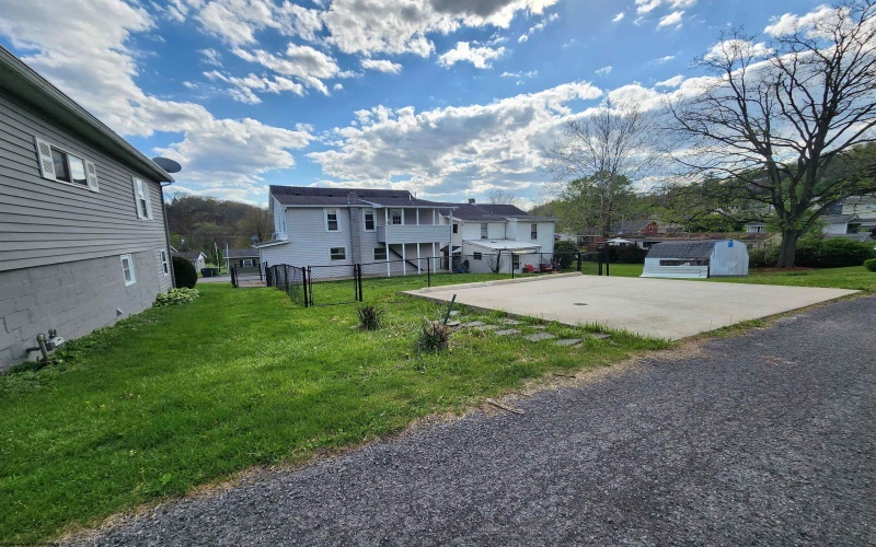 1255 Montrose Avenue, Morgantown, West Virginia 26505, 3 Bedrooms Bedrooms, 6 Rooms Rooms,2 BathroomsBathrooms,Single Family Detached,For Sale,Montrose,10164355