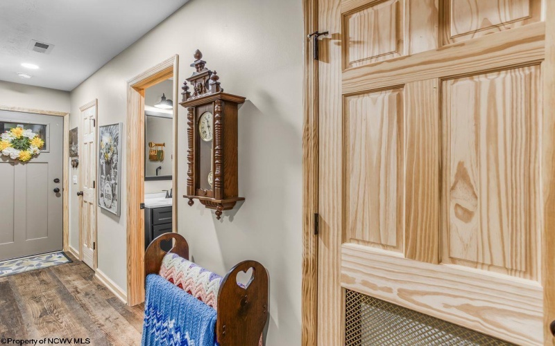 442 Grosbeak Drive, Terra Alta, West Virginia 26764, 3 Bedrooms Bedrooms, 10 Rooms Rooms,2 BathroomsBathrooms,Single Family Detached,For Sale,Grosbeak,10164356