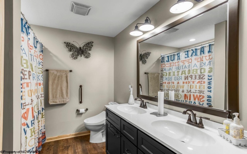 442 Grosbeak Drive, Terra Alta, West Virginia 26764, 3 Bedrooms Bedrooms, 10 Rooms Rooms,2 BathroomsBathrooms,Single Family Detached,For Sale,Grosbeak,10164356