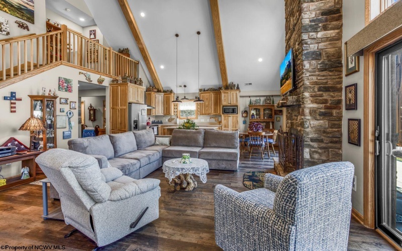 442 Grosbeak Drive, Terra Alta, West Virginia 26764, 3 Bedrooms Bedrooms, 10 Rooms Rooms,2 BathroomsBathrooms,Single Family Detached,For Sale,Grosbeak,10164356