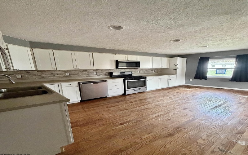 451 Maple Street, Philippi, West Virginia 26416, 3 Bedrooms Bedrooms, 5 Rooms Rooms,2 BathroomsBathrooms,Single Family Detached,For Sale,Maple,10164357