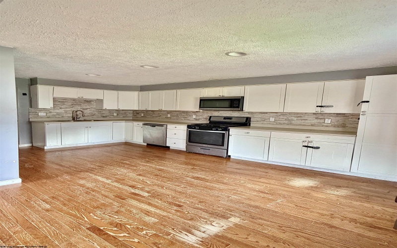 451 Maple Street, Philippi, West Virginia 26416, 3 Bedrooms Bedrooms, 5 Rooms Rooms,2 BathroomsBathrooms,Single Family Detached,For Sale,Maple,10164357