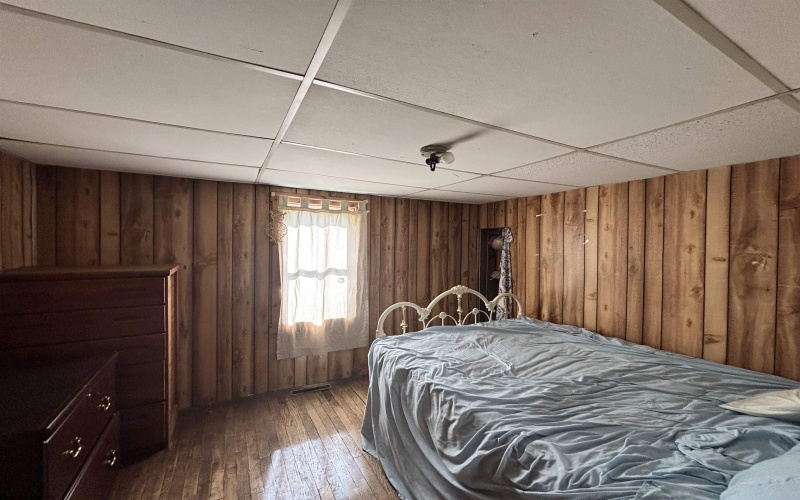 1021 Clover Run Road, Montrose, West Virginia 26283, 3 Bedrooms Bedrooms, 8 Rooms Rooms,1 BathroomBathrooms,Single Family Detached,For Sale,Clover Run,10164358