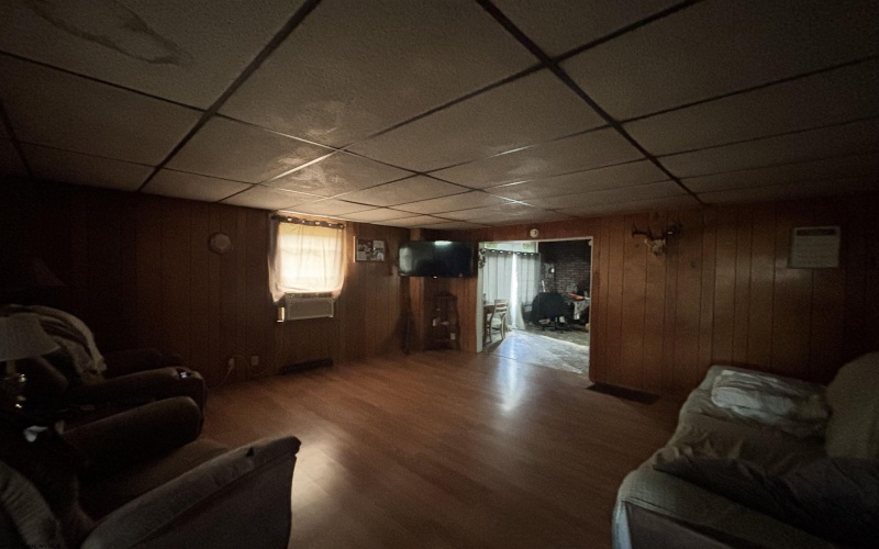 1021 Clover Run Road, Montrose, West Virginia 26283, 3 Bedrooms Bedrooms, 8 Rooms Rooms,1 BathroomBathrooms,Single Family Detached,For Sale,Clover Run,10164358