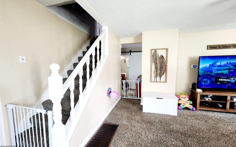 82 Pleasant Street, Masontown, West Virginia 26542, 3 Bedrooms Bedrooms, 6 Rooms Rooms,2 BathroomsBathrooms,Single Family Detached,For Sale,Pleasant,10164360