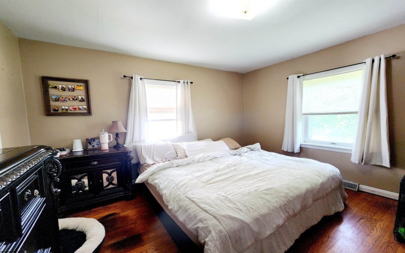 82 Pleasant Street, Masontown, West Virginia 26542, 3 Bedrooms Bedrooms, 6 Rooms Rooms,2 BathroomsBathrooms,Single Family Detached,For Sale,Pleasant,10164360