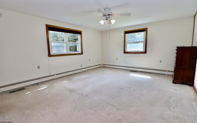 300 Beverly Pike, Elkins, West Virginia 26241, 3 Bedrooms Bedrooms, 7 Rooms Rooms,3 BathroomsBathrooms,Single Family Detached,For Sale,Beverly,10164359