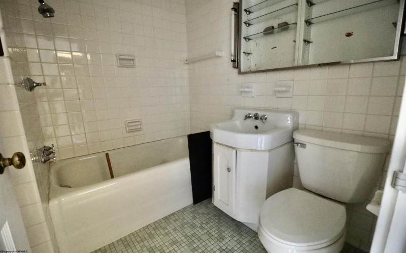 300 Beverly Pike, Elkins, West Virginia 26241, 3 Bedrooms Bedrooms, 7 Rooms Rooms,3 BathroomsBathrooms,Single Family Detached,For Sale,Beverly,10164359