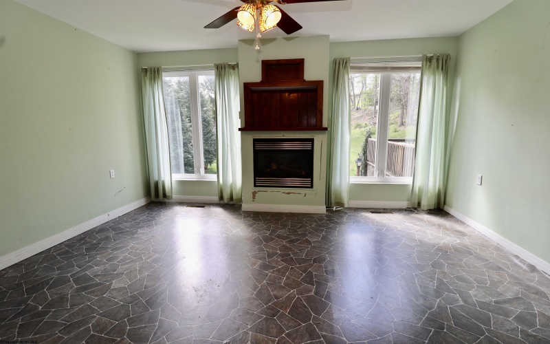 300 Beverly Pike, Elkins, West Virginia 26241, 3 Bedrooms Bedrooms, 7 Rooms Rooms,3 BathroomsBathrooms,Single Family Detached,For Sale,Beverly,10164359