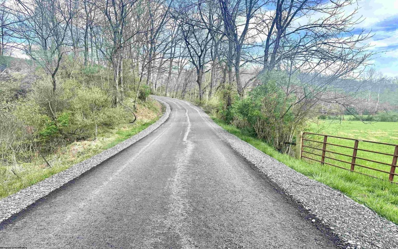 5601 Clover Fork Road, Orlando, West Virginia 26412, ,Lots/land,For Sale,Clover Fork,10164363