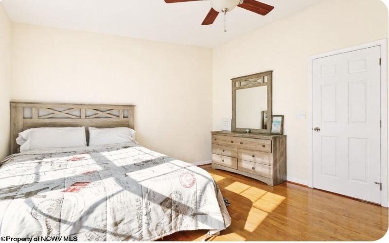 128 Birds Eye View Drive, Morgantown, West Virginia 26501, 3 Bedrooms Bedrooms, 7 Rooms Rooms,3 BathroomsBathrooms,Residential Rentals,For Rent,Birds Eye View,10164372