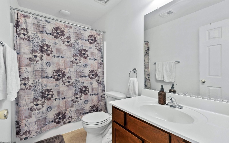 128 Birds Eye View Drive, Morgantown, West Virginia 26501, 3 Bedrooms Bedrooms, 7 Rooms Rooms,3 BathroomsBathrooms,Residential Rentals,For Rent,Birds Eye View,10164372