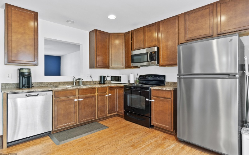 128 Birds Eye View Drive, Morgantown, West Virginia 26501, 3 Bedrooms Bedrooms, 7 Rooms Rooms,3 BathroomsBathrooms,Residential Rentals,For Rent,Birds Eye View,10164372