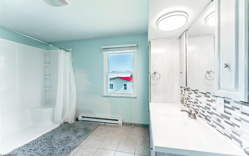 105 Kay Street, Morgantown, West Virginia 26501, 3 Bedrooms Bedrooms, 7 Rooms Rooms,3 BathroomsBathrooms,Single Family Detached,For Sale,Kay,10161742