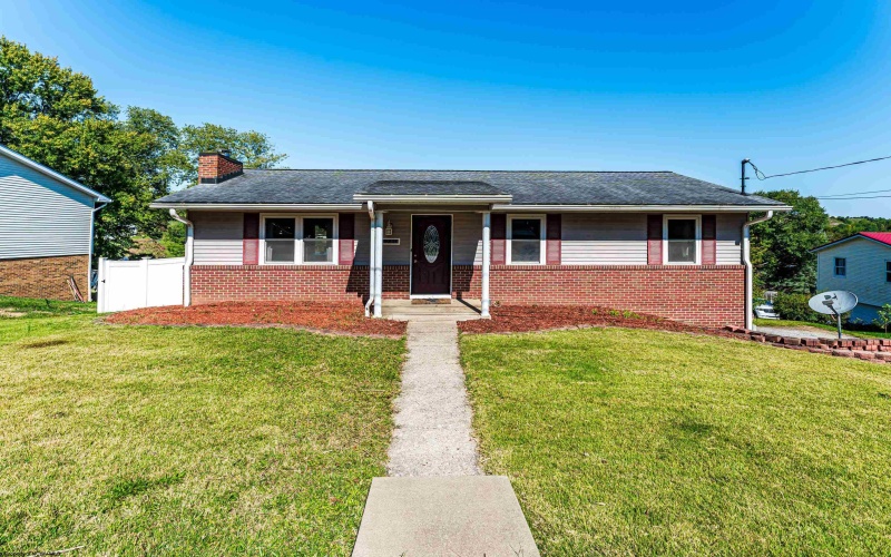 105 Kay Street, Morgantown, West Virginia 26501, 3 Bedrooms Bedrooms, 7 Rooms Rooms,3 BathroomsBathrooms,Single Family Detached,For Sale,Kay,10161742