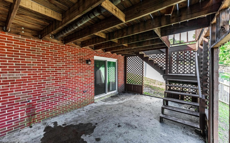 105 Kay Street, Morgantown, West Virginia 26501, 3 Bedrooms Bedrooms, 7 Rooms Rooms,3 BathroomsBathrooms,Single Family Detached,For Sale,Kay,10161742