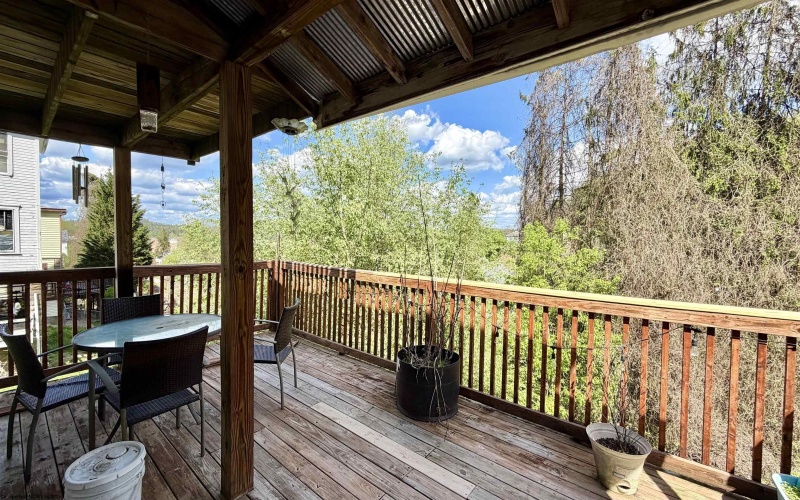 635 7th Street, Clarksburg, West Virginia 26301, 3 Bedrooms Bedrooms, 7 Rooms Rooms,2 BathroomsBathrooms,Single Family Detached,For Sale,7th,10164381