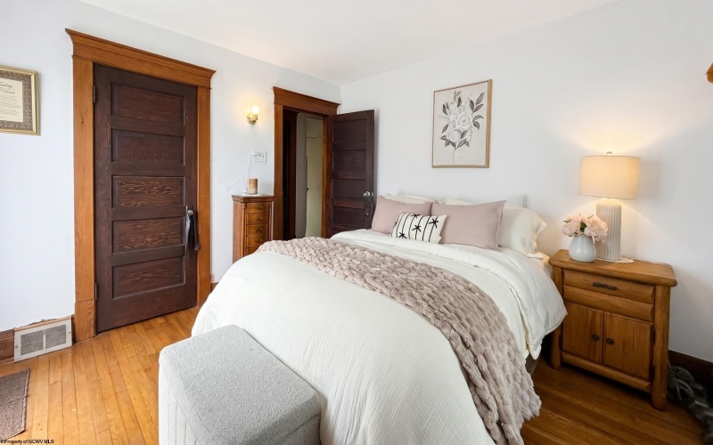 635 7th Street, Clarksburg, West Virginia 26301, 3 Bedrooms Bedrooms, 7 Rooms Rooms,2 BathroomsBathrooms,Single Family Detached,For Sale,7th,10164381