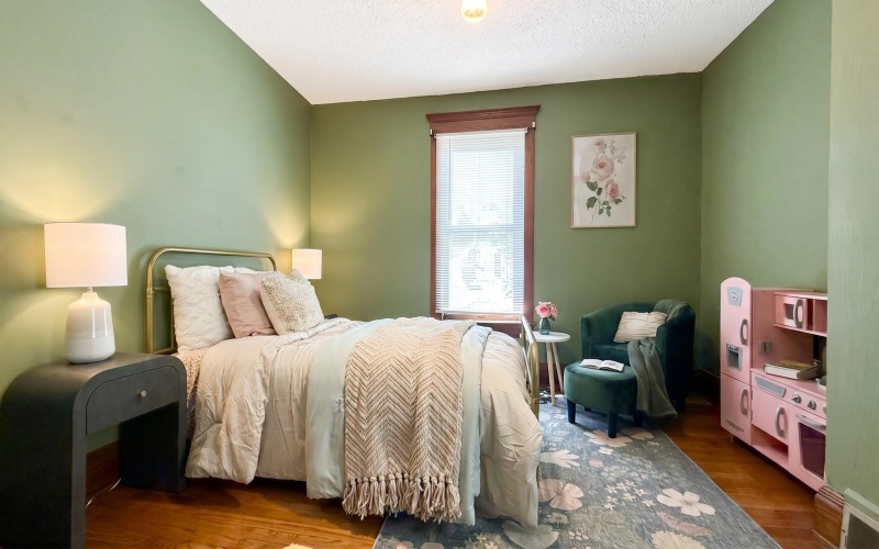 635 7th Street, Clarksburg, West Virginia 26301, 3 Bedrooms Bedrooms, 7 Rooms Rooms,2 BathroomsBathrooms,Single Family Detached,For Sale,7th,10164381