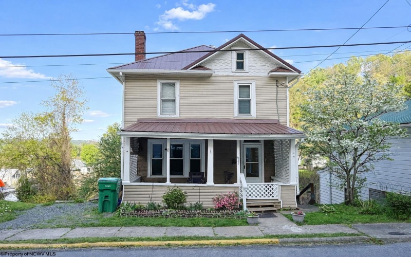 635 7th Street, Clarksburg, West Virginia 26301, 3 Bedrooms Bedrooms, 7 Rooms Rooms,2 BathroomsBathrooms,Single Family Detached,For Sale,7th,10164381