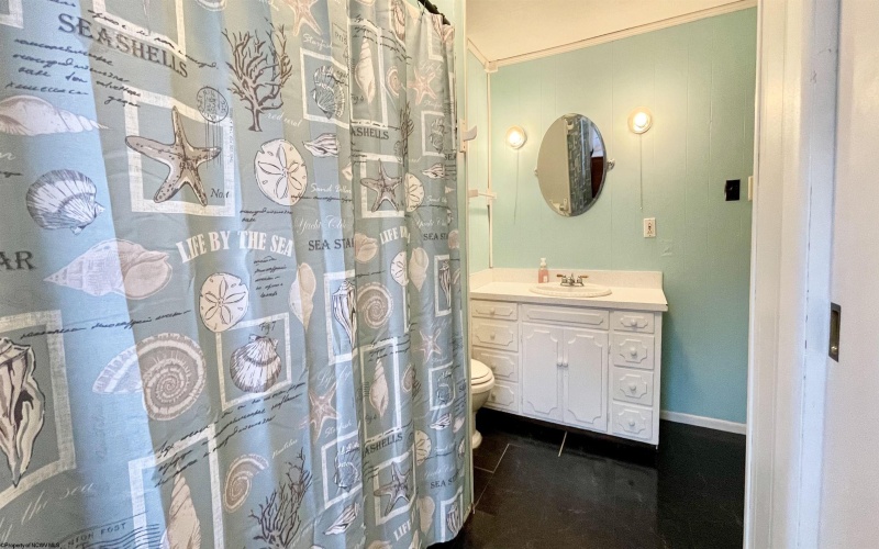 635 7th Street, Clarksburg, West Virginia 26301, 3 Bedrooms Bedrooms, 7 Rooms Rooms,2 BathroomsBathrooms,Single Family Detached,For Sale,7th,10164381