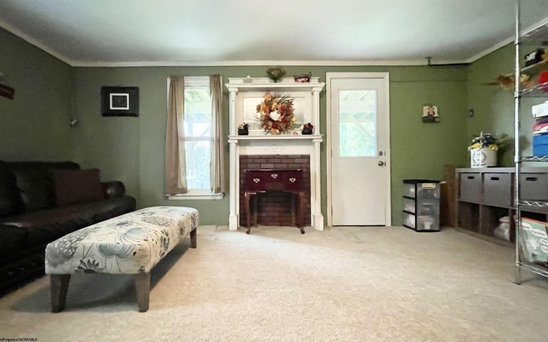 635 7th Street, Clarksburg, West Virginia 26301, 3 Bedrooms Bedrooms, 7 Rooms Rooms,2 BathroomsBathrooms,Single Family Detached,For Sale,7th,10164381