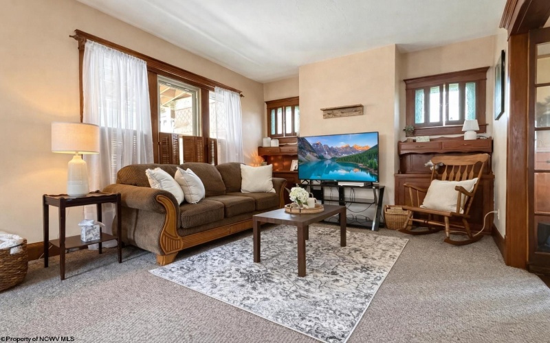 635 7th Street, Clarksburg, West Virginia 26301, 3 Bedrooms Bedrooms, 7 Rooms Rooms,2 BathroomsBathrooms,Single Family Detached,For Sale,7th,10164381