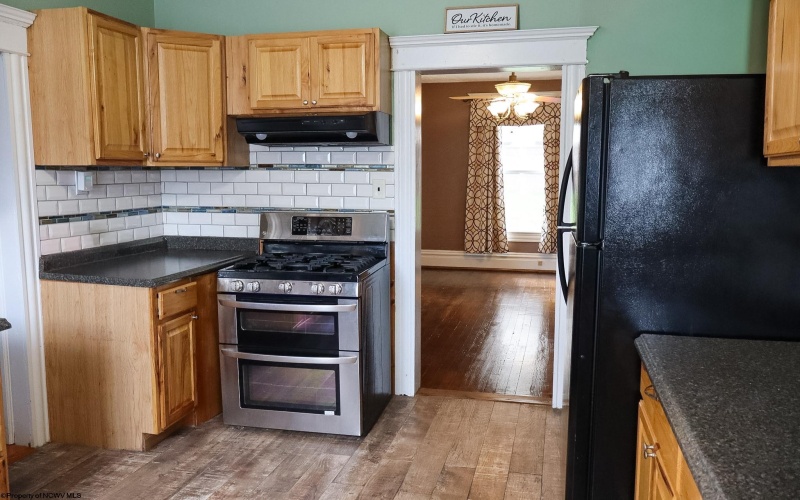 314 Dewey Avenue, Grafton, West Virginia 26354, 3 Bedrooms Bedrooms, 8 Rooms Rooms,1 BathroomBathrooms,Single Family Detached,For Sale,Dewey,10164379