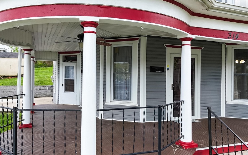 314 Dewey Avenue, Grafton, West Virginia 26354, 3 Bedrooms Bedrooms, 8 Rooms Rooms,1 BathroomBathrooms,Single Family Detached,For Sale,Dewey,10164379