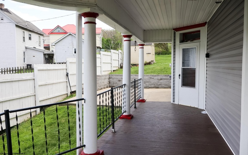 314 Dewey Avenue, Grafton, West Virginia 26354, 3 Bedrooms Bedrooms, 8 Rooms Rooms,1 BathroomBathrooms,Single Family Detached,For Sale,Dewey,10164379