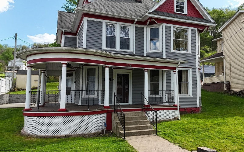 314 Dewey Avenue, Grafton, West Virginia 26354, 3 Bedrooms Bedrooms, 8 Rooms Rooms,1 BathroomBathrooms,Single Family Detached,For Sale,Dewey,10164379