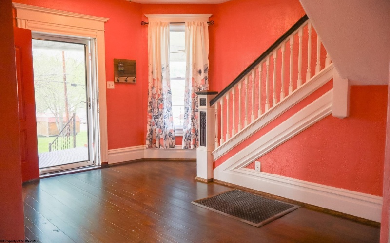 314 Dewey Avenue, Grafton, West Virginia 26354, 3 Bedrooms Bedrooms, 8 Rooms Rooms,1 BathroomBathrooms,Single Family Detached,For Sale,Dewey,10164379