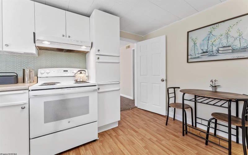 690 Cobun Creek Road, Morgantown, West Virginia 26508, 3 Bedrooms Bedrooms, 7 Rooms Rooms,1 BathroomBathrooms,Single Family Detached,For Sale,Cobun Creek,10164378