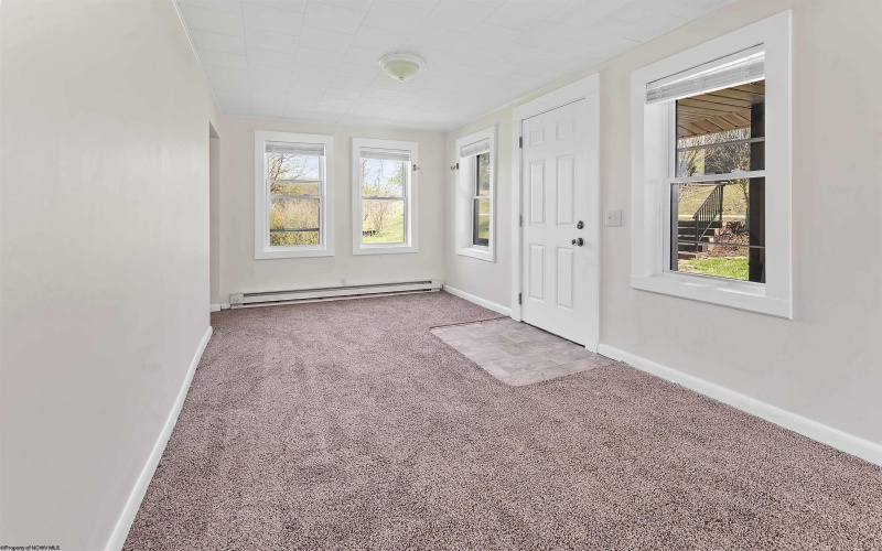 690 Cobun Creek Road, Morgantown, West Virginia 26508, 3 Bedrooms Bedrooms, 7 Rooms Rooms,1 BathroomBathrooms,Single Family Detached,For Sale,Cobun Creek,10164378