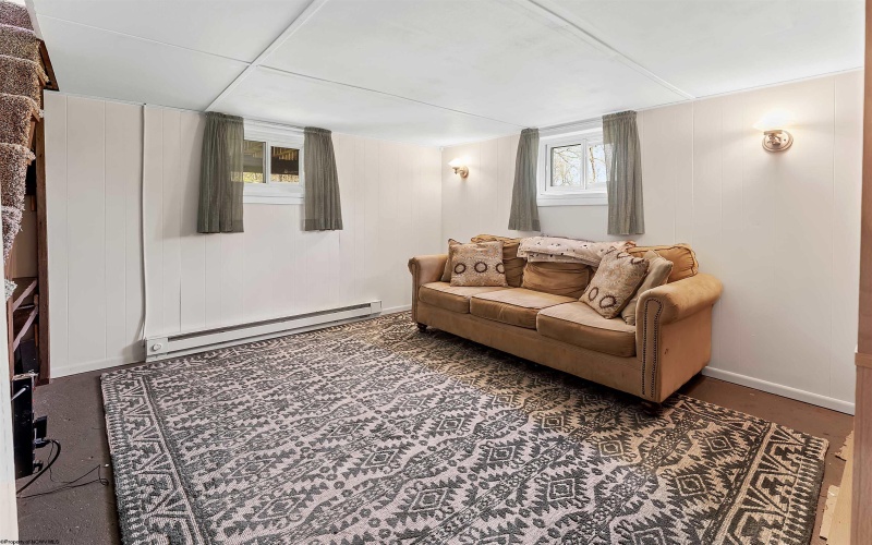 690 Cobun Creek Road, Morgantown, West Virginia 26508, 3 Bedrooms Bedrooms, 7 Rooms Rooms,1 BathroomBathrooms,Single Family Detached,For Sale,Cobun Creek,10164378