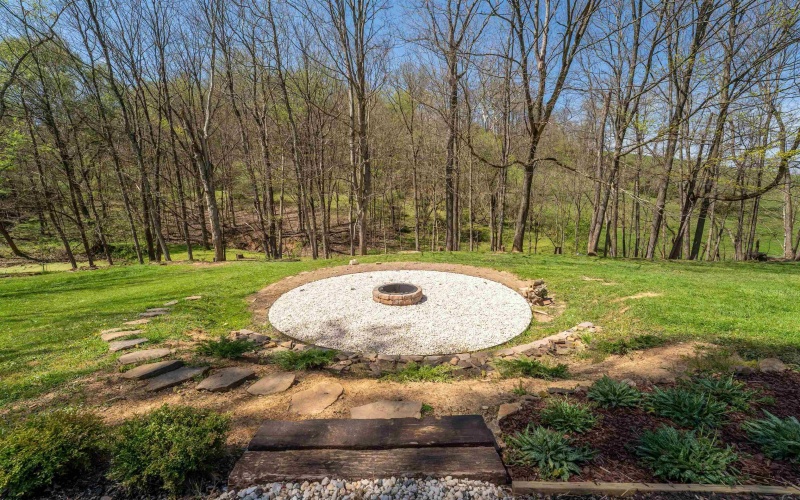 690 Cobun Creek Road, Morgantown, West Virginia 26508, 3 Bedrooms Bedrooms, 7 Rooms Rooms,1 BathroomBathrooms,Single Family Detached,For Sale,Cobun Creek,10164378