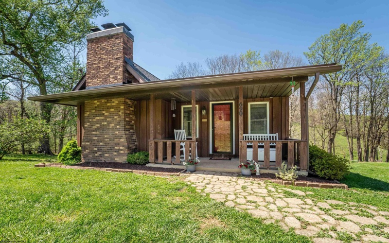 690 Cobun Creek Road, Morgantown, West Virginia 26508, 3 Bedrooms Bedrooms, 7 Rooms Rooms,1 BathroomBathrooms,Single Family Detached,For Sale,Cobun Creek,10164378