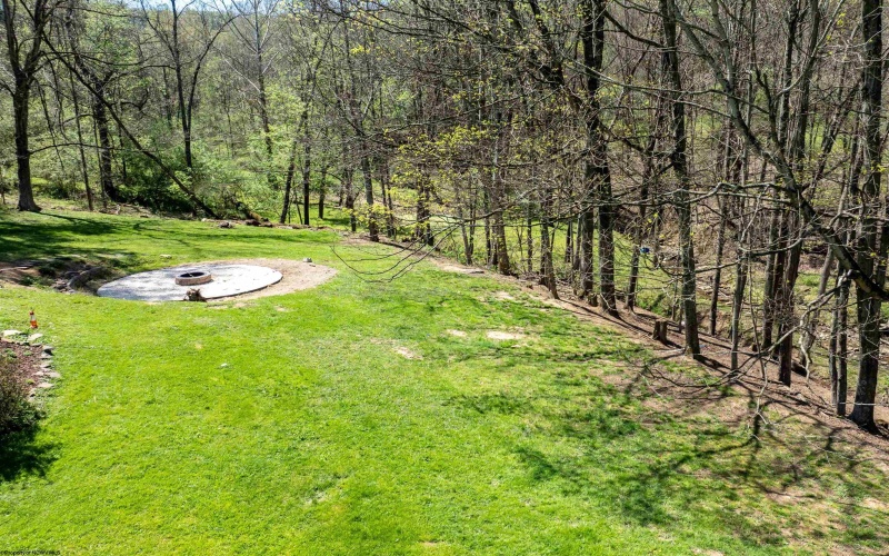 690 Cobun Creek Road, Morgantown, West Virginia 26508, 3 Bedrooms Bedrooms, 7 Rooms Rooms,1 BathroomBathrooms,Single Family Detached,For Sale,Cobun Creek,10164378