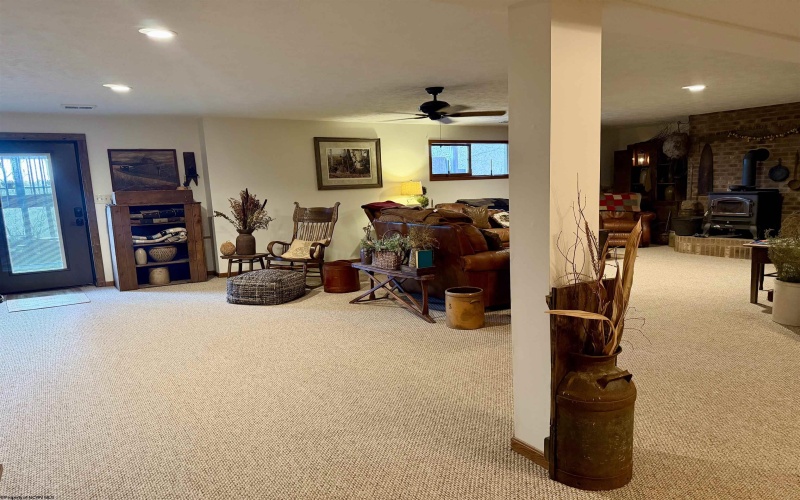 7320 Scottsdale Road, Fairmont, West Virginia 26554, 4 Bedrooms Bedrooms, 11 Rooms Rooms,3 BathroomsBathrooms,Single Family Detached,For Sale,Scottsdale,10164362