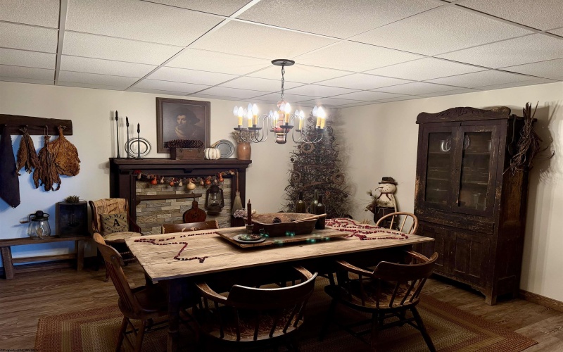 7320 Scottsdale Road, Fairmont, West Virginia 26554, 4 Bedrooms Bedrooms, 11 Rooms Rooms,3 BathroomsBathrooms,Single Family Detached,For Sale,Scottsdale,10164362