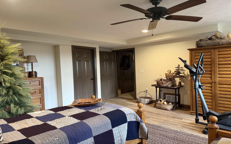 7320 Scottsdale Road, Fairmont, West Virginia 26554, 4 Bedrooms Bedrooms, 11 Rooms Rooms,3 BathroomsBathrooms,Single Family Detached,For Sale,Scottsdale,10164362