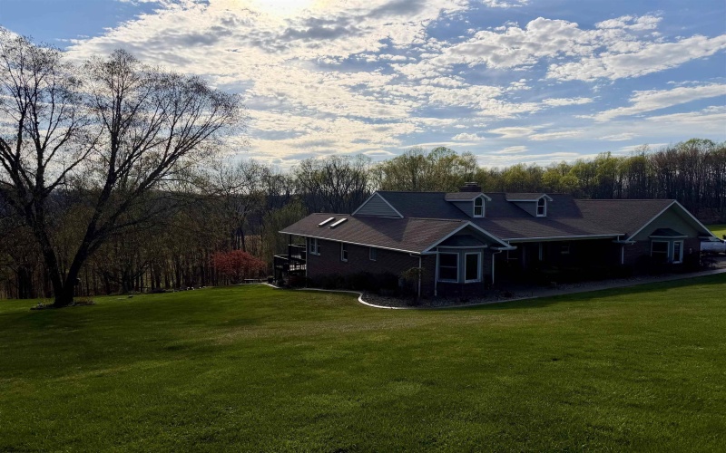 7320 Scottsdale Road, Fairmont, West Virginia 26554, 4 Bedrooms Bedrooms, 11 Rooms Rooms,3 BathroomsBathrooms,Single Family Detached,For Sale,Scottsdale,10164362