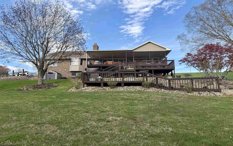 7320 Scottsdale Road, Fairmont, West Virginia 26554, 4 Bedrooms Bedrooms, 11 Rooms Rooms,3 BathroomsBathrooms,Single Family Detached,For Sale,Scottsdale,10164362