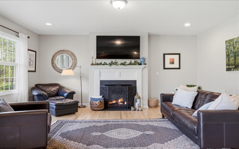 525 Quail Landing Way, Morgantown, West Virginia 26508, 4 Bedrooms Bedrooms, 9 Rooms Rooms,3 BathroomsBathrooms,Single Family Detached,For Sale,Quail Landing,10164377